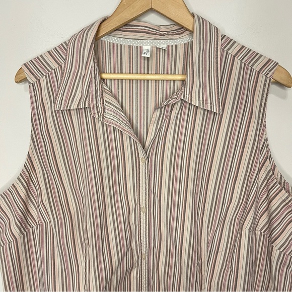 ❄️3/$20 ST. JOHN’S BAY Sleeveless Cotton Button Down, 2X - Picture 2 of 6